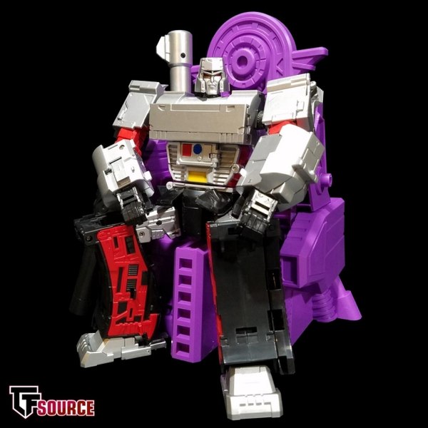 Maketoys MTRM 08 Despotron With Evil Leader Throne  (15 of 22)